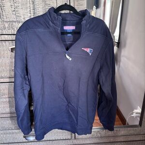 Vineyard Vines Navy Quarter-Zip Patriots Pullover-MENS size large.